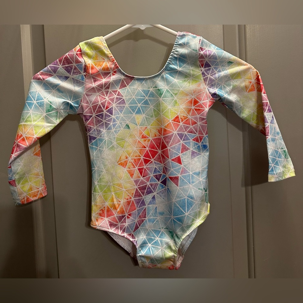 Child’s size 100 (4) Sparkly Long Sleeve Leotard Pre-owned